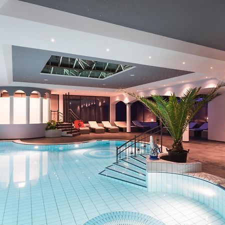25H Spa-Residenz Pools In & Out, Private Garden & Beach Нойзидль-ам-Зе Экстерьер фото